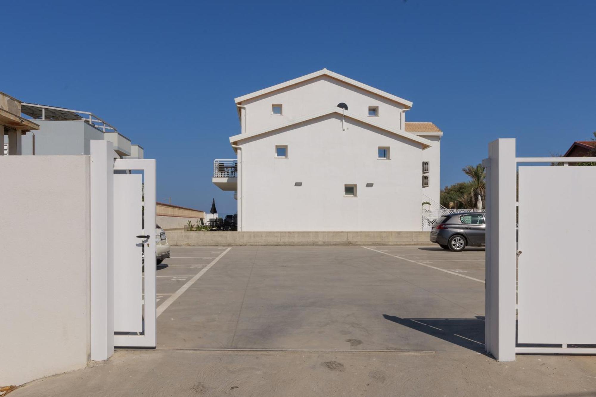 Astro Apartments With Direct Access On The Sea Of Noto Heritage Of Unesco Exterior foto